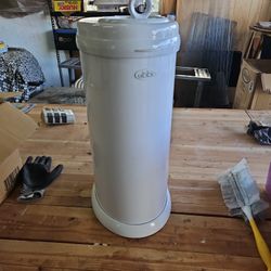 baby Diaper Trash Can