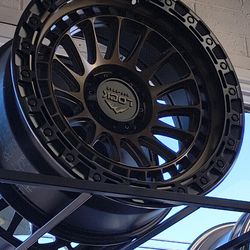 Silverado / Sierra 1500 20-inch Wheels - 6x139.7 Bolt Pattern