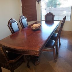 Gorgeous 6 Chair Dining Room Table With Removable Center Leaf