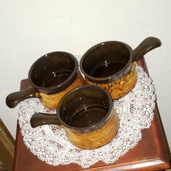 X3 VINTAGE GLAZED POTTERY ONION SOUP CUP DISH BOWL MUG COLLECTABLE SET