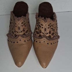 Women's Shoes Size 7~Zapatos De Mujer Talla 7
