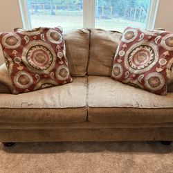 Love Seat-want gone asap