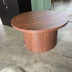 31.5" Round Coffee Table, Tambour Design Coffee Tables for Living Room, Century Modern Wood
