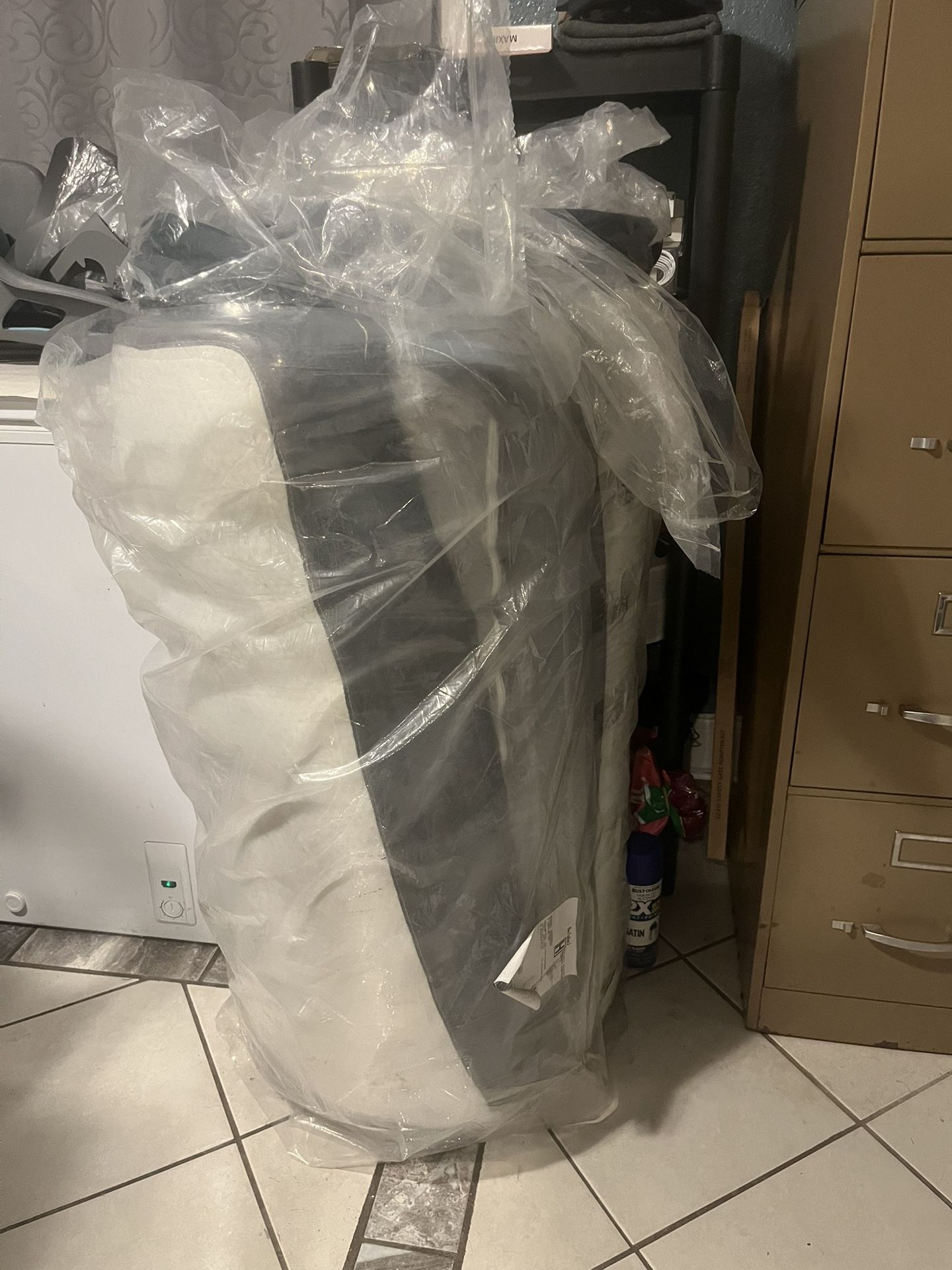 DreamCloud Hybrid King Mattress — Unopened
