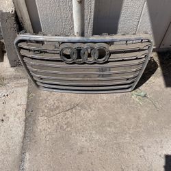 Audi Grill Part