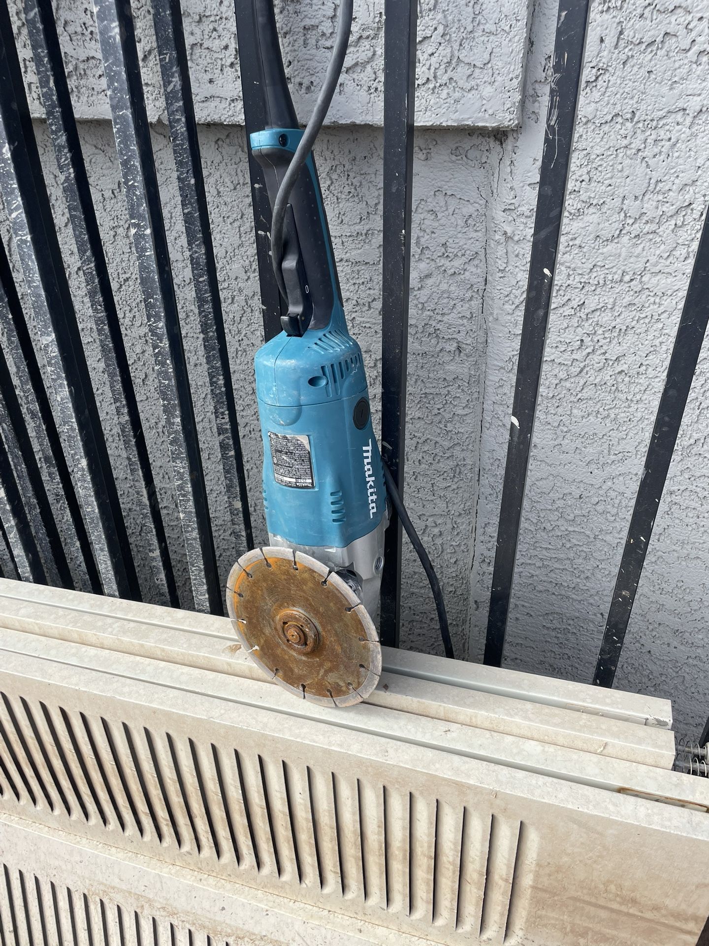grinder makita