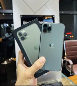 𝚒𝙿𝚑𝚘𝚗𝚎 11 pro 𝚞𝚗𝚕𝚘𝚌𝚔𝚎𝚍 𝚠𝚒𝚝𝚑 𝚠𝚊𝚛𝚛𝚊𝚗𝚝𝚢