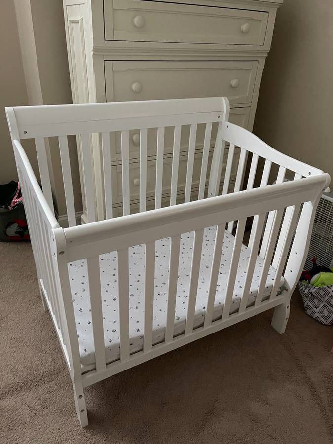 4 in 1 Mini Crib