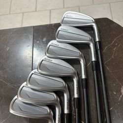 Ping I230 With Axiom Iron Shafts 