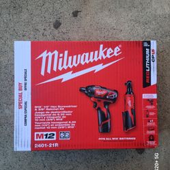 Milwaukee M12 12v Lithium-ion Cordless Ratchet And Screwdriver Combo Kit 