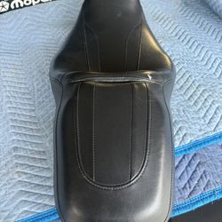 2021 Road Glide Stock Harley Seat