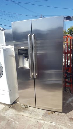 Side by side refrigerator Electrolux