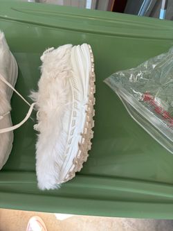 Shoes unisex size 10