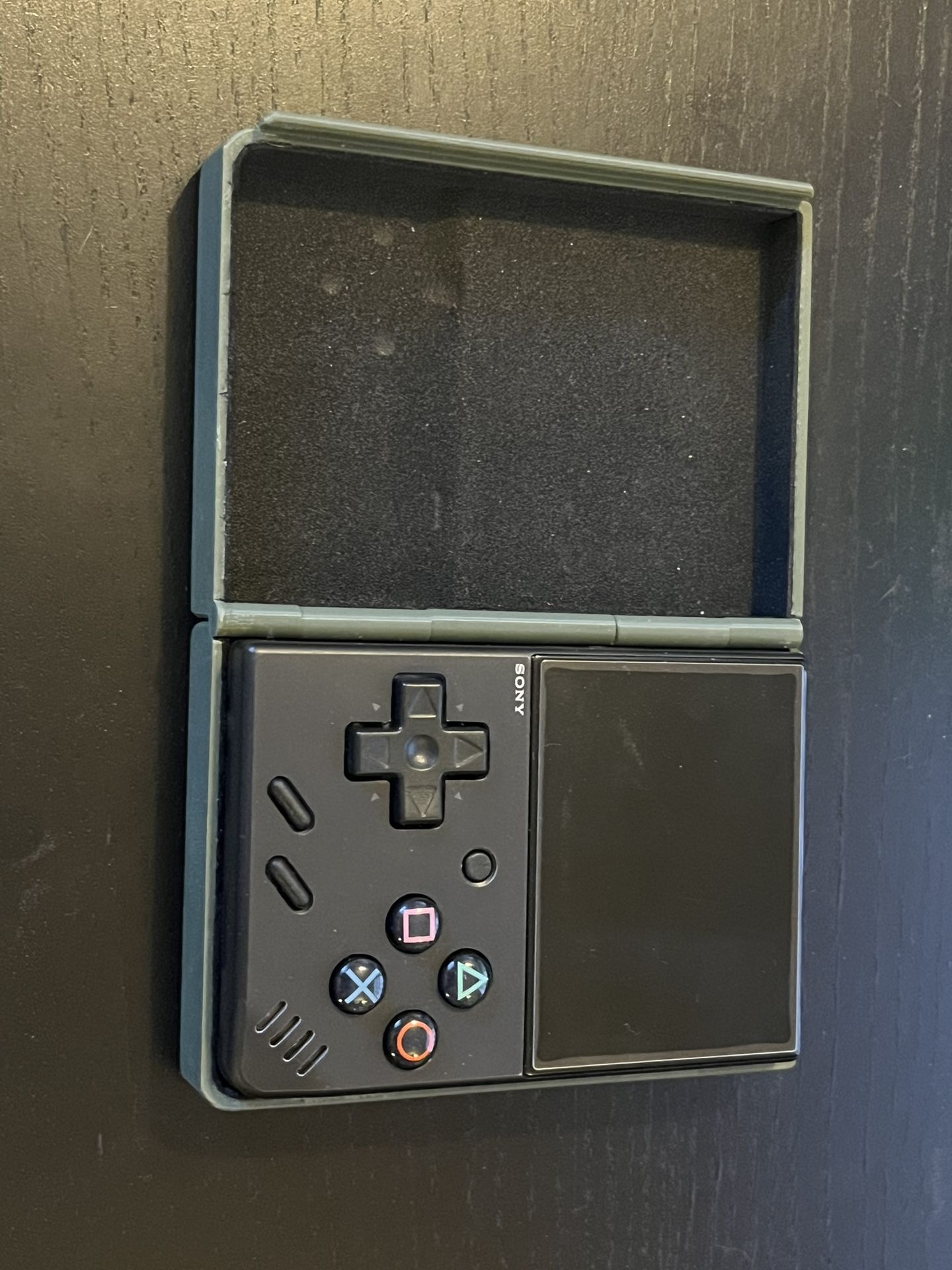 Miyoo mini (working, Needs Screen Repair)