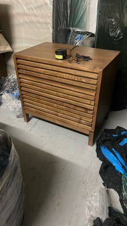 3 drawer nightstand set