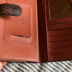Louis Vuitton Wallet for Sale in North Riverside, IL - OfferUp