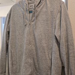 Zippered Grey Jacket from Uni Qlo