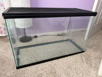 29 Gallon Aquarium with Lid