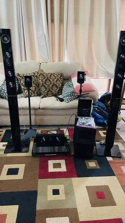 Samsung HT-D6730W Home Theater Receiver 1300 Watt 3D DVD System 7.1 Channel WIFI