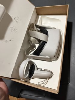 Oculus Quest 2 Virtual Reality Headset 128GB Untested