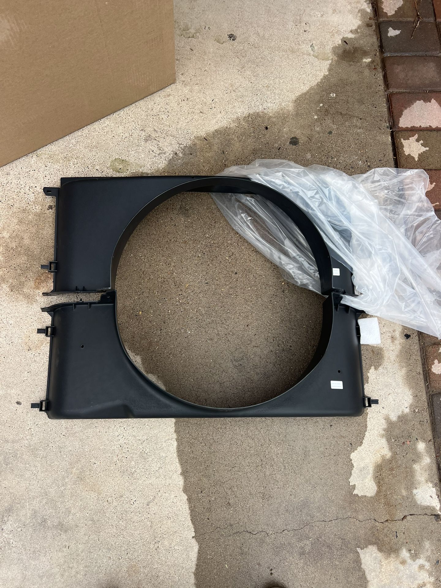 Radiator Fan Shroud Cover