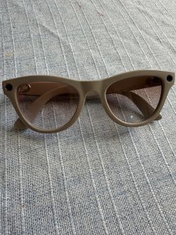 Ray-Ban Meta Smart Glasses