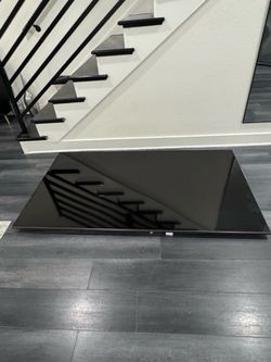 Black SamSung TV 75 inch screen