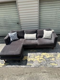 Grey sectional (Delivery available!)