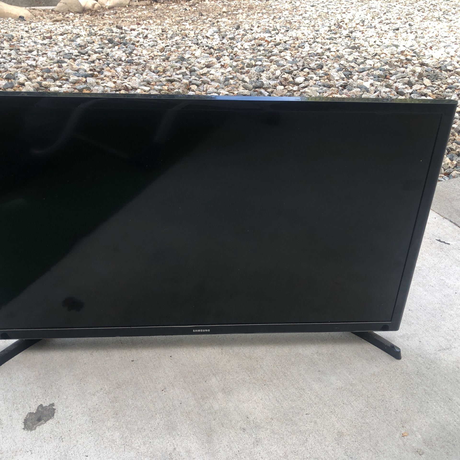 31’ Samsung TV
