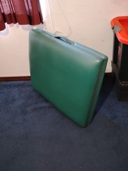 Earthlife Folding Massage Table