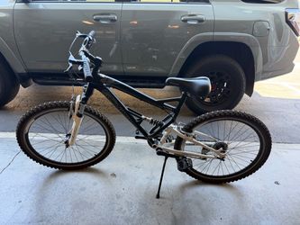 Schwinn S-25 Mountain Bike