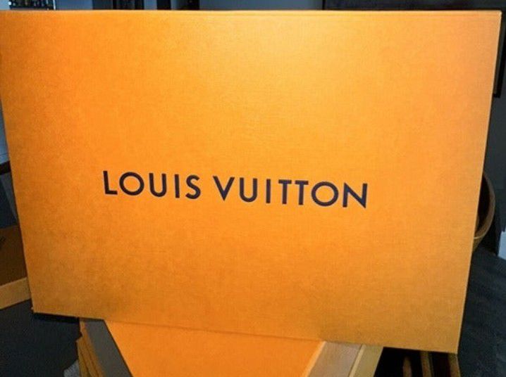 Authentic LOUIS VUITTON LV Extra Large Magnetic EMPTY Gift Box,  approximately 20x16.5x7.5. Sold as pre-owned and as pictured. for Sale  in Miami, FL - OfferUp