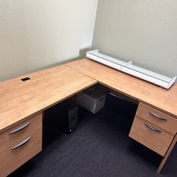 Free office desk