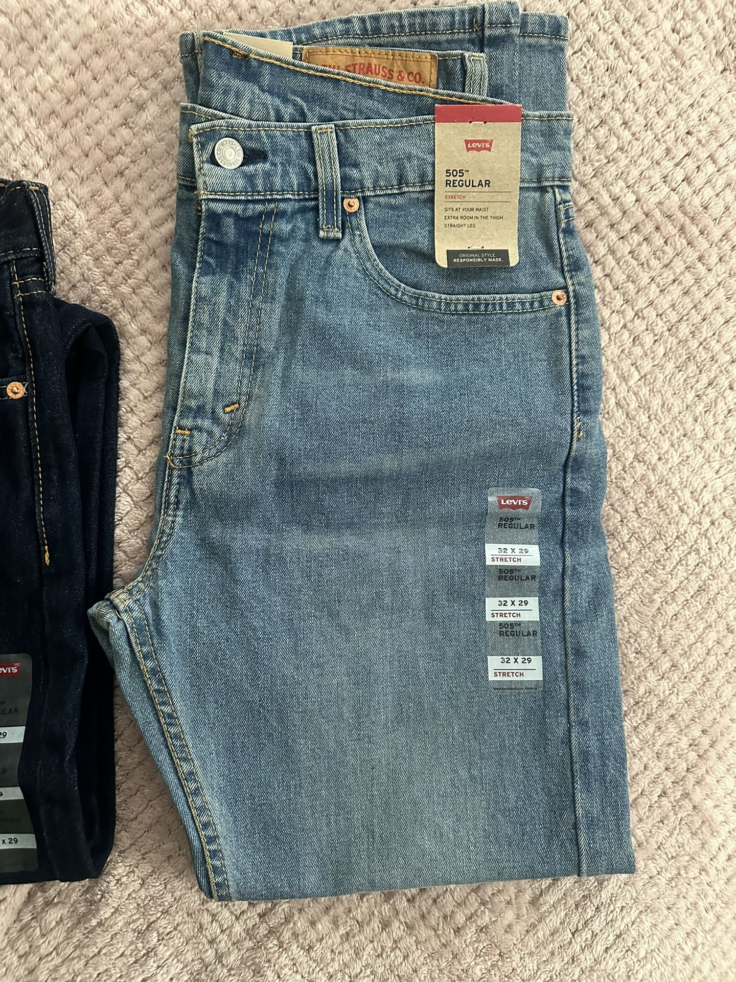 NEW - LEVIS 505 REGULAR 32 X 29