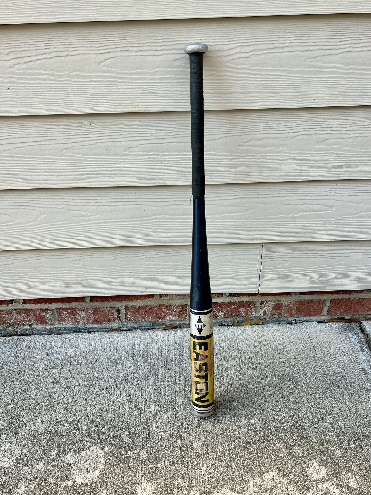 Easton 34” Softball Bat