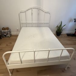 Full Size Metal Frame + FREE Mattress + FREE 4 Pcs Set