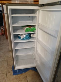 Upright freezer