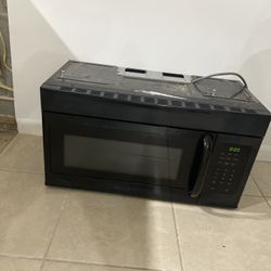 Refrigerator, Microwave and Stove Oven 