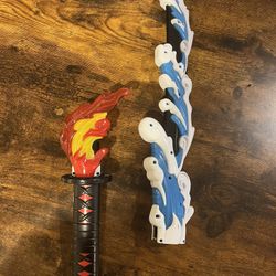 BANDAI TOYS: Demon Slayer DX Nichirin Sword (鬼滅の刃　DX 日輪刀) 