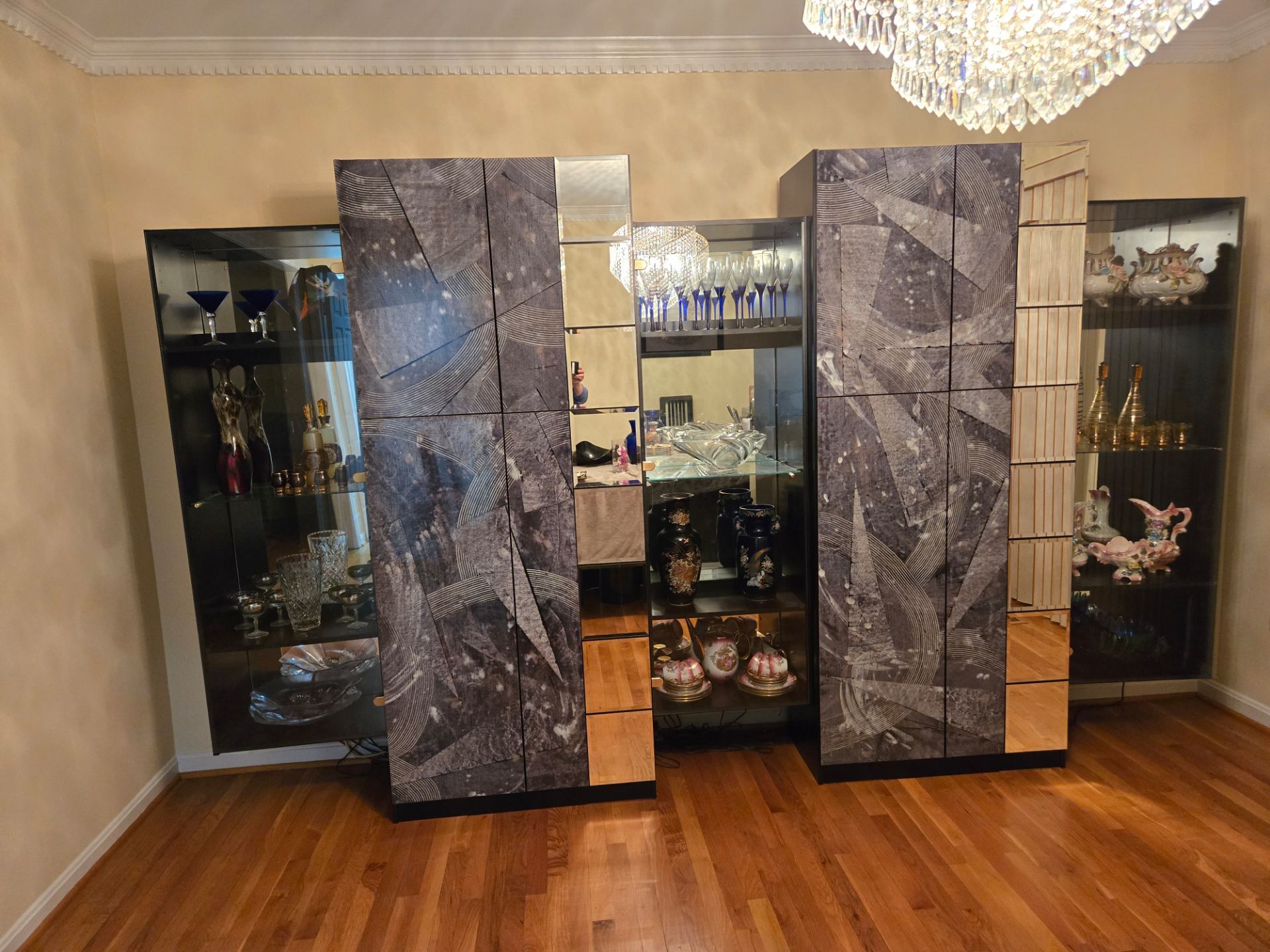 Modern Italian Luxury Wall Unit / Display Cabinet