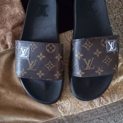 Cheap Men's Louis Vuitton Slippers OnSale, Discount Men's Louis Vuitton  Slippers Free Shipping!