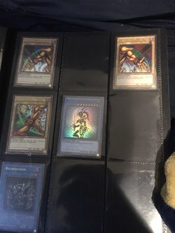 Holo 360 card binder about 2/3 full 200+!holosncheap