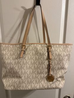Michael Kors Jet Set Travel Tote Bag Signature Monogram Cream Beige Gold Hardwar
