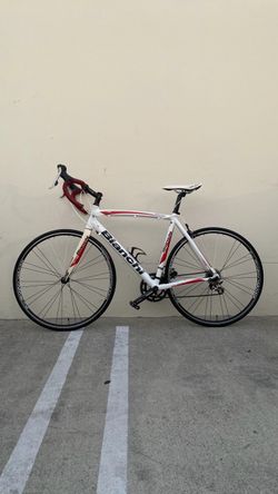 BIANCHI VIA NIRONE 7 ROAD BIKE(Needs Front Break)