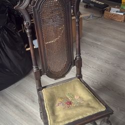 Old Chair 