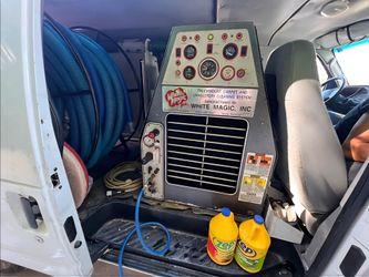 Truckmount carpet cleaning machine and equipment with van