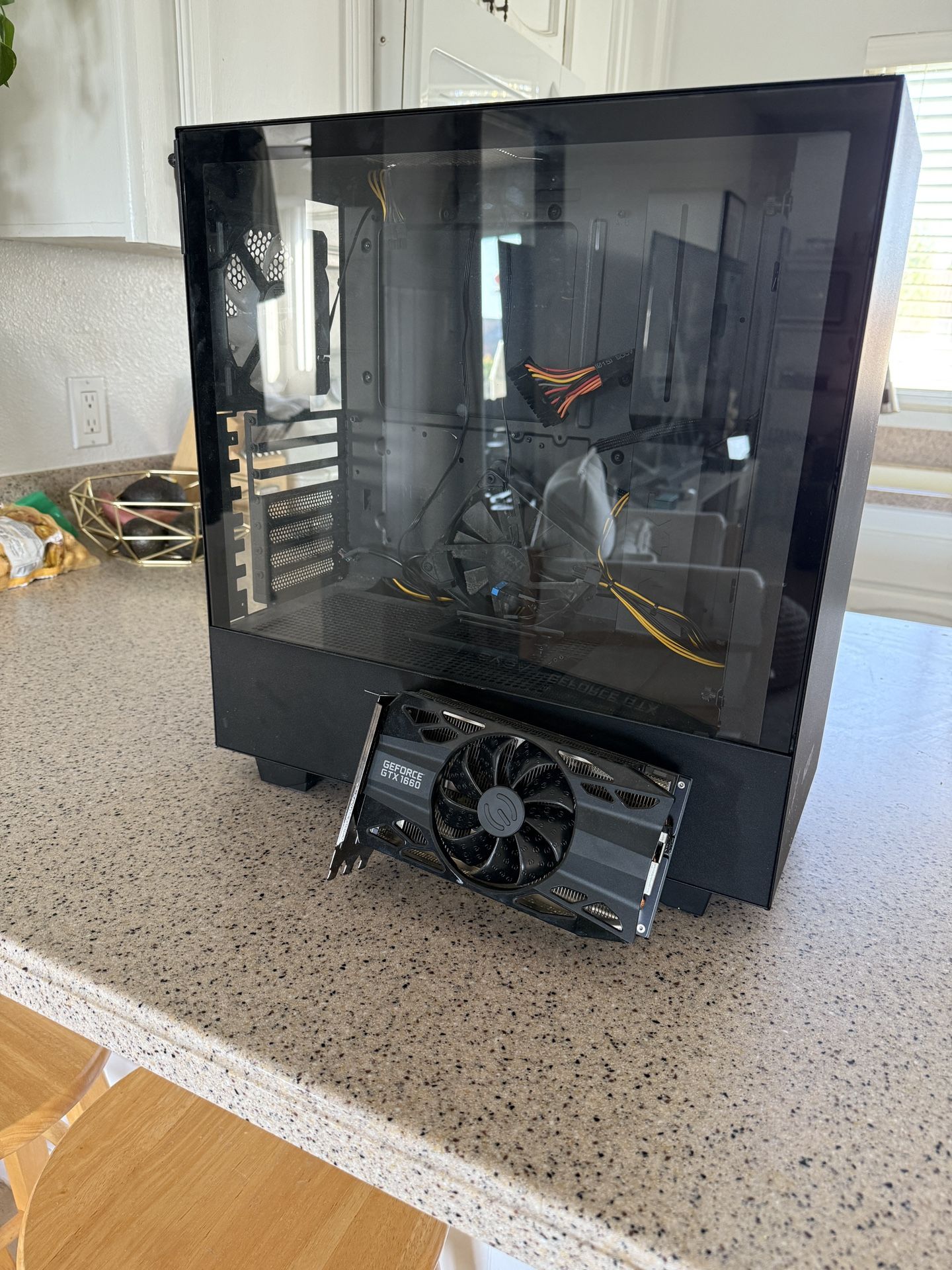 Gaming PC Case And GPU