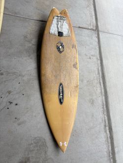 Surfboard short board 5’10