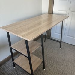 Desk With 2 Shelves