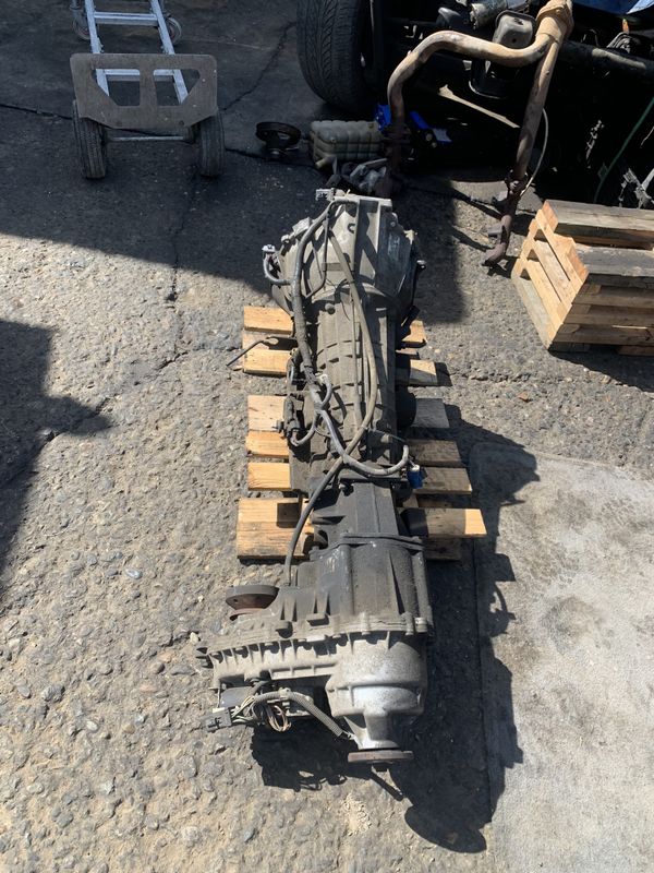 2000 Ford Explorer Transmission and transfer case for Sale in Riverbank, CA OfferUp